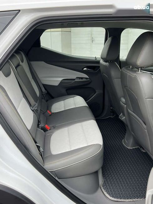 Chevrolet Bolt 2023 - фото 30