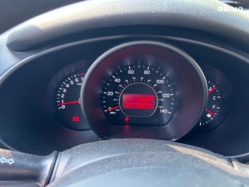 Kia Soul 2015 белый - фото 23