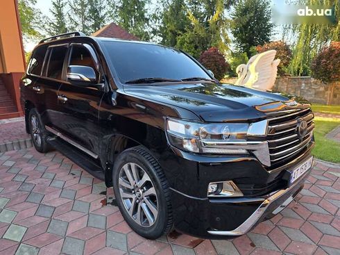 Toyota Land Cruiser 2018 - фото 11