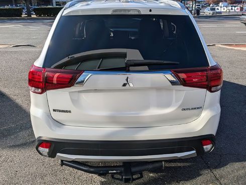 Mitsubishi Outlander 2018 белый - фото 5