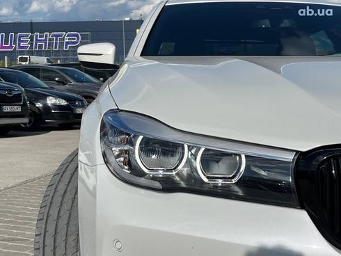 BMW 7 серия 2018 белый - фото 2