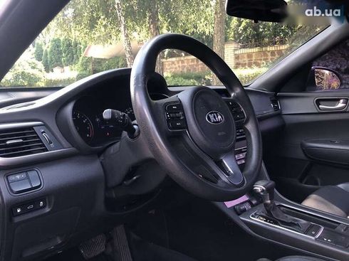 Kia K5 2017 - фото 10