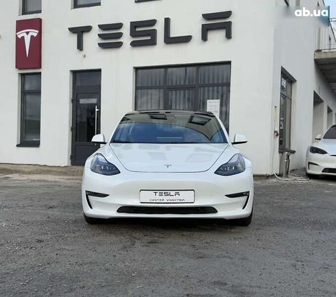 Tesla Model 3 2022 - фото 7