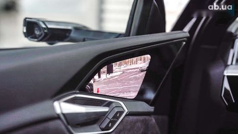 Audi E-Tron 2020 - фото 21