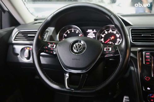 Volkswagen Passat 2018 - фото 16