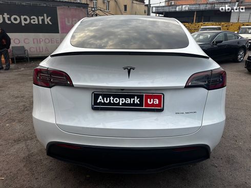 Tesla Model Y 2024 белый - фото 7