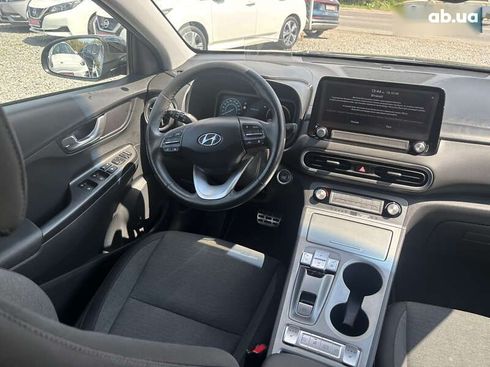 Hyundai Kona Electric 2021 - фото 26