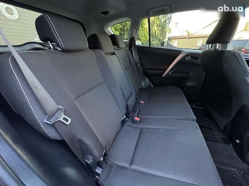 Toyota RAV4 2017 - фото 25