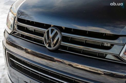 Volkswagen Multivan 2011 - фото 12