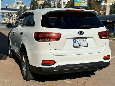 Kia Sorento 2019 - фото 10