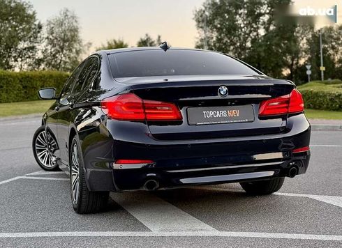 BMW 5 серия 2017 - фото 13