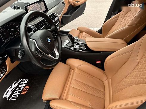 BMW 5 серия 2020 - фото 26