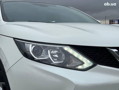 Nissan Qashqai 2017 белый - фото 13