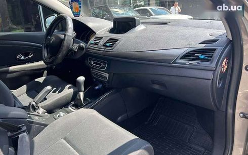 Renault Megane 2011 - фото 14