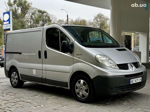 Renault Trafic 2013 - фото 7