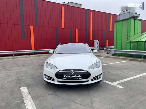 Tesla Model S 2013 - фото 3