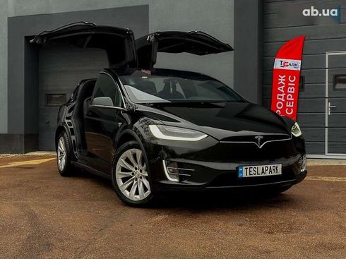 Tesla Model X 2019 - фото 27