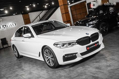 BMW 5 серия 2017 - фото 5