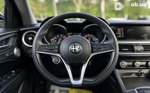 Alfa Romeo Stelvio 2017 - фото 13