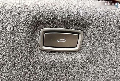 Porsche Taycan 2021 - фото 17