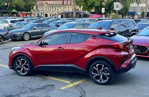 Toyota C-HR 2020 - фото 8