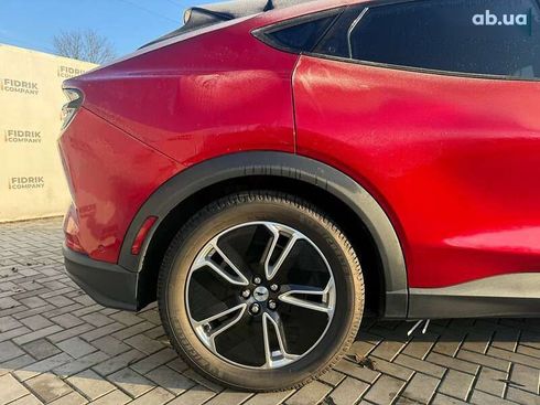 Ford Mustang Mach-E 2022 - фото 9