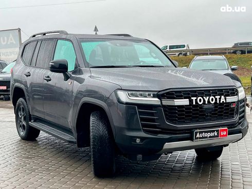 Toyota Land Cruiser 2022 серый - фото 12