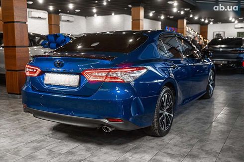 Toyota Camry 2019 - фото 19