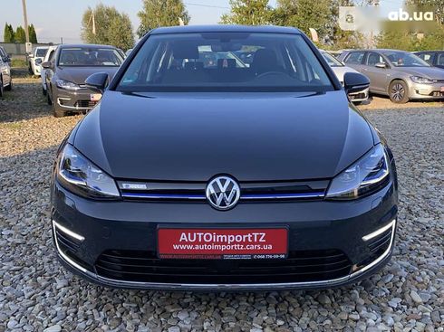 Volkswagen e-Golf 2020 - фото 20