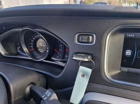 Volvo V40 2014 - фото 24