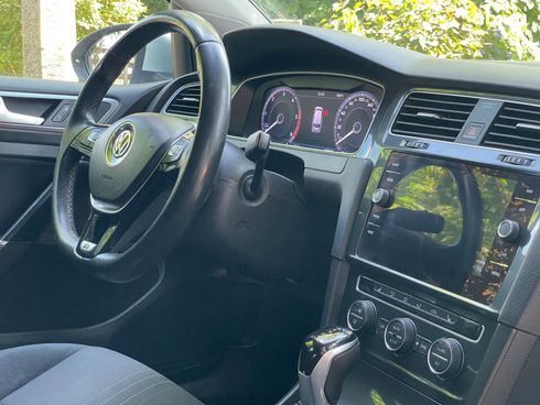 Volkswagen Golf 2017 белый - фото 30