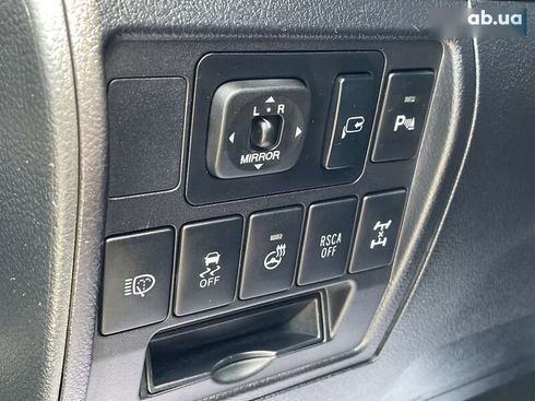 Toyota Land Cruiser 2012 - фото 25
