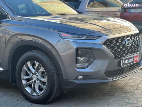 Hyundai Santa Fe 2019 серый - фото 6