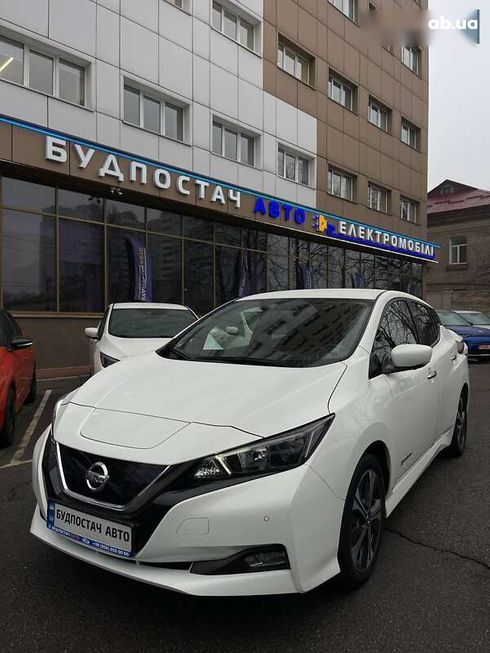 Nissan Leaf 2019 - фото 5