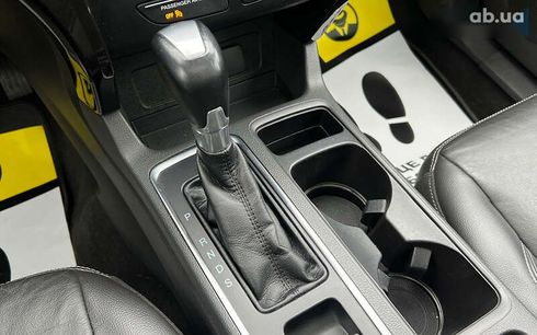 Ford Escape 2016 - фото 19