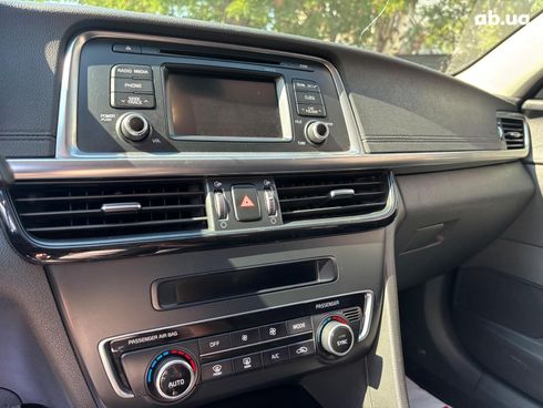 Kia Optima 2016 белый - фото 21