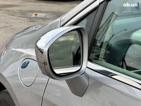 Chrysler Pacifica 2017 - фото 9