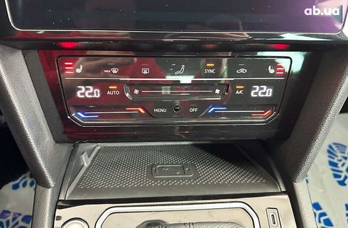 Volkswagen Passat 2020 - фото 24