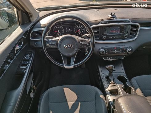 Kia Sorento 2015 серый - фото 19
