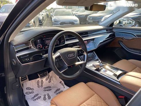 Audi S8 2019 - фото 16