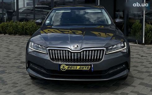 Skoda Superb 2023 - фото 2