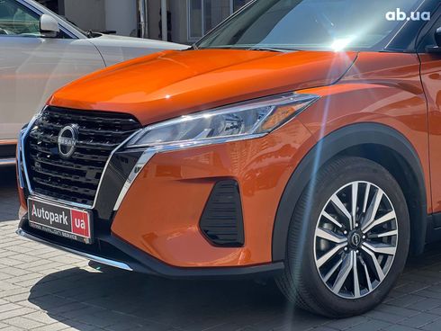 Nissan Kicks 2023 оранжевый - фото 2