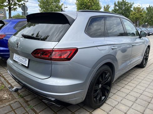 Volkswagen Touareg 2022 - фото 21