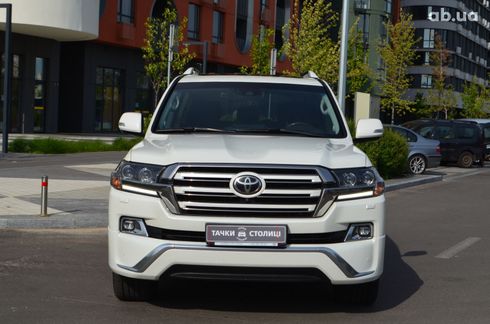Toyota Land Cruiser 2016 белый - фото 3