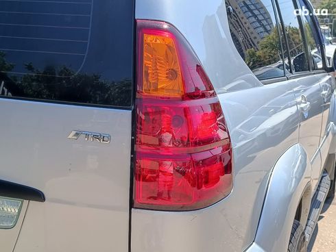 Toyota Land Cruiser Prado 2008 серый - фото 9