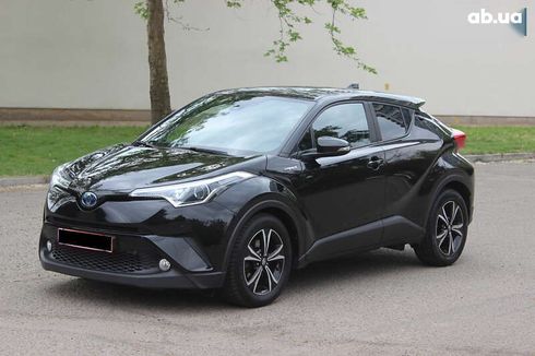 Toyota C-HR 2019 - фото 4