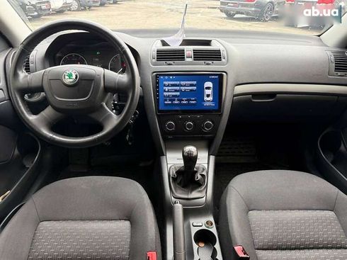 Skoda Octavia 2011 - фото 21
