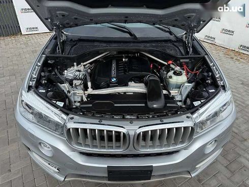 BMW X5 2017 - фото 11