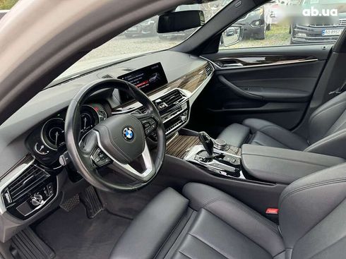 BMW 5 серия 2018 - фото 19