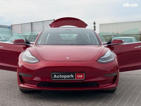 Tesla Model 3 2019 красный - фото 18